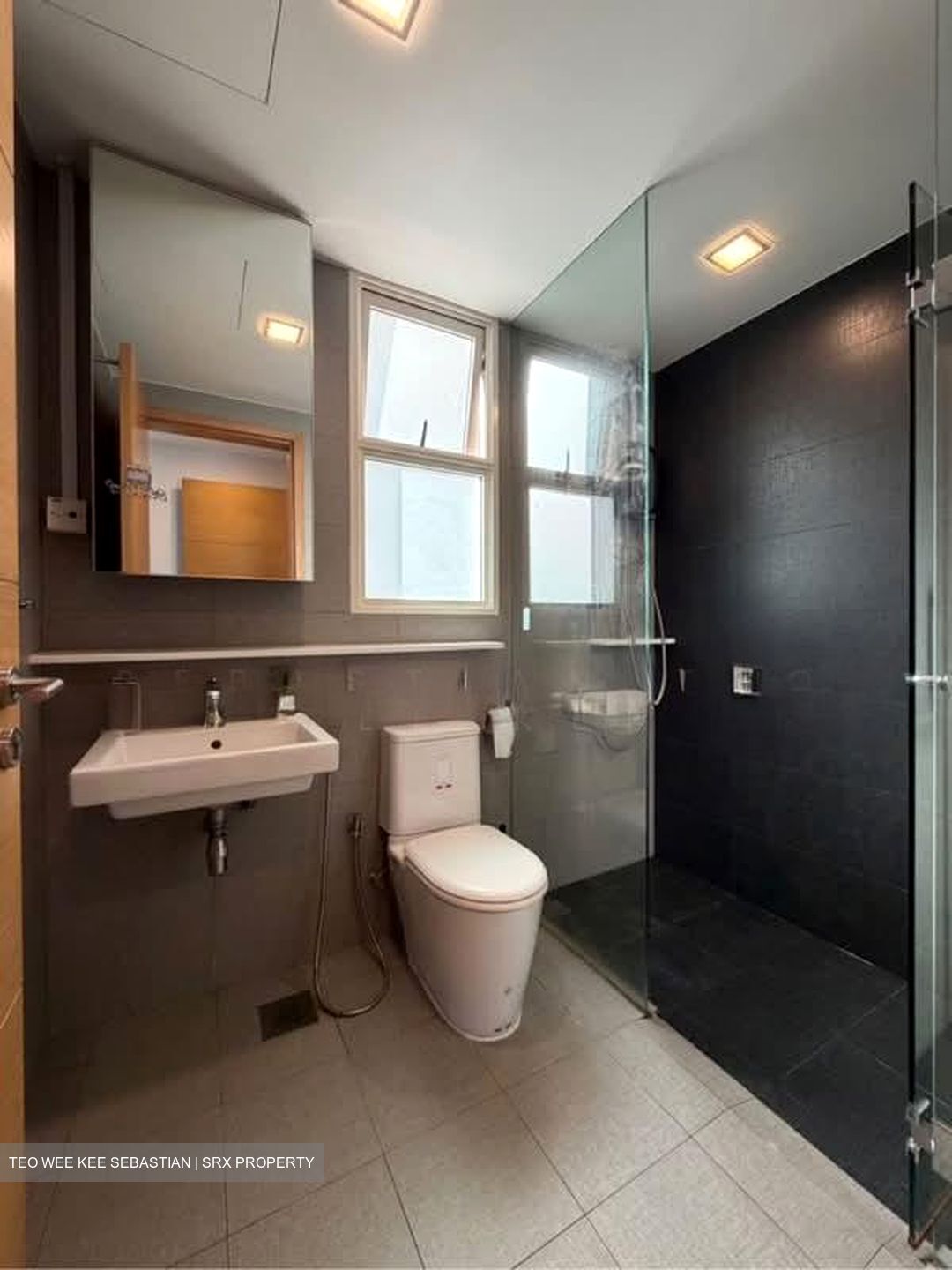 Vacanza @ East (D14), Condominium #598682061